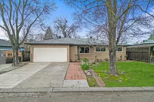 221 W Pearl Ave, Stockton, CA 95207 - Photo 8