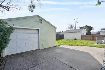 1768 Country Club Boulevard, Stockton, CA 95204 - Photo 4