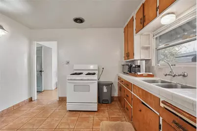 1768 Country Club Boulevard, Stockton, CA 95204 - Photo 14