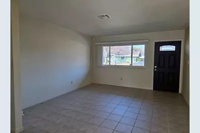 8736 Latimer Way, Fair Oaks, CA 95628 - Photo 4