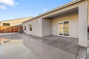 1237 E Orange St, Avenal, CA 93204 - Photo 28