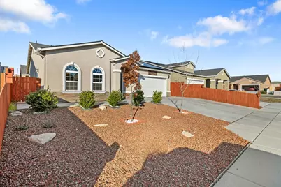 1237 E Orange Street, Avenal, CA 93204 - Photo 4