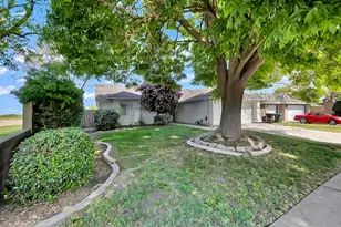 12343 Quicksilver St, Waterford, CA 95386 - Photo 2