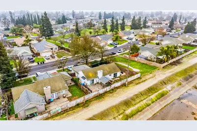 12343 Quicksilver Street, Waterford, CA 95386 - Photo 4