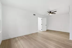 894 Larch Ln, Sacramento, CA 95864 - Photo 48