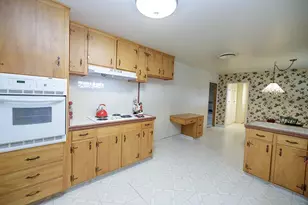 909 Mt Vernon Dr, Modesto, CA 95350 - Photo 16