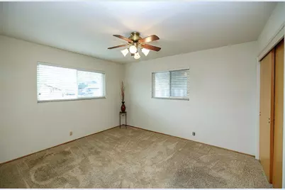 909 Mount Vernon Drive, Modesto, CA 95350 - Photo 24