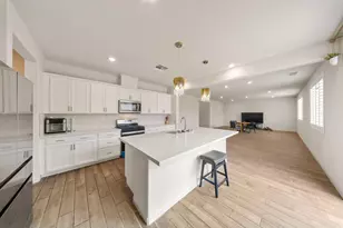 3052 Russos Dr, Manteca, CA 95337 - Photo 10