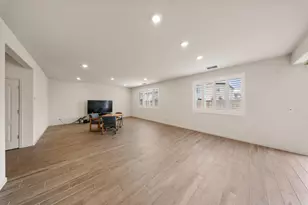 3052 Russos Dr, Manteca, CA 95337 - Photo 6