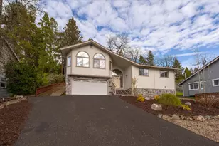 694 Forest Meadows Dr, Murphys, CA 95247 - Photo 2