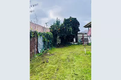 1141 N E Street, Stockton, CA 95205 - Photo 12