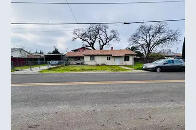 1141 N E Street, Stockton, CA 95205 - Photo 1