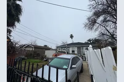 2585 Beaumont Street, Sacramento, CA 95815 - Photo 2