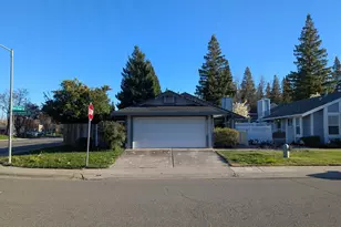 7441 Spicewood Dr, Sacramento, CA 95831 - Photo 2