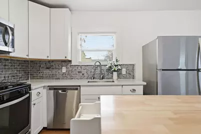 702 Dixieanne Avenue, Sacramento, CA 95815 - Photo 12