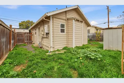 702 Dixieanne Avenue, Sacramento, CA 95815 - Photo 54