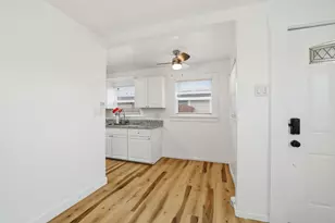 702 Dixieanne Ave, Sacramento, CA 95815 - Photo 38