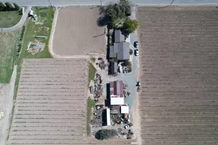 21863 N Bruella Rd, Acampo, CA 95220 - Photo 6