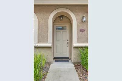 5350 Dunlay Drive #2011, Sacramento, CA 95835 - Photo 4
