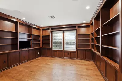 445 Sierra Lane, Sacramento, CA 95864 - Photo 16