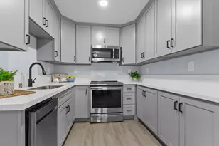 6907 Coronation Ct, Rio Linda, CA 95673 - Photo 10