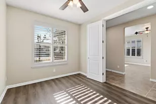 9644 Oakham Way, Elk Grove, CA 95757 - Photo 24