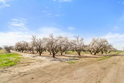 5575 E Whitmore, Hughson, CA 95326 - Photo 16