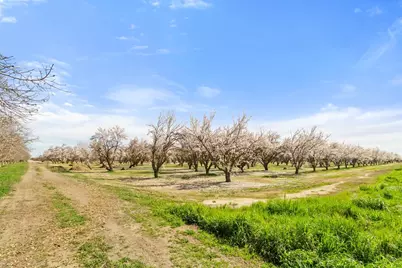 5575 E Whitmore, Hughson, CA 95326 - Photo 18