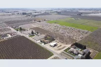 5575 E Whitmore, Hughson, CA 95326 - Photo 40