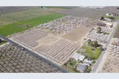 5575 E Whitmore, Hughson, CA 95326 - Photo 10