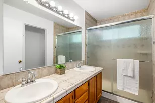 1537 Grass Valley Dr, Woodland, CA 95776 - Photo 34