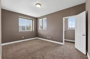 701 Rolling Green Dr, West Sacramento, CA 95605 - Photo 40