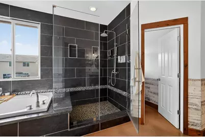 701 Rolling Green Drive, West Sacramento, CA 95605 - Photo 34