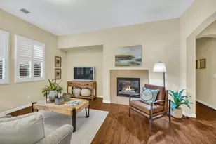 8088 Little Isle Ln, Sacramento, CA 95831 - Photo 18