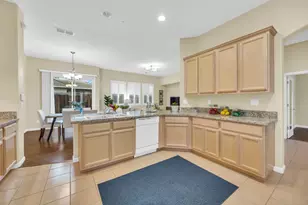 8088 Little Isle Ln, Sacramento, CA 95831 - Photo 24