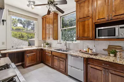 2120 G Street, Sacramento, CA 95816 - Photo 30