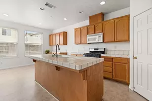 1821 E Gum, Woodland, CA 95776 - Photo 10