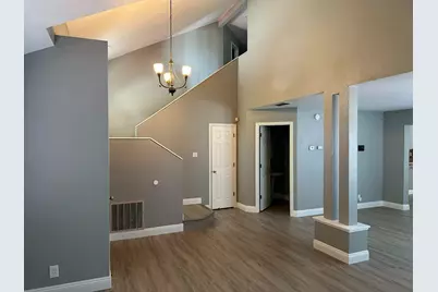 8541 Brisenbourg Way, Antelope, CA 95843 - Photo 4