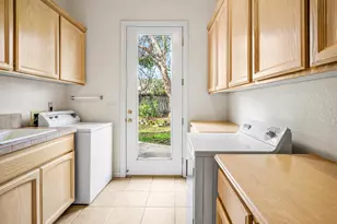 634 Lakecrest Dr, El Dorado Hills, CA 95762 - Photo 22