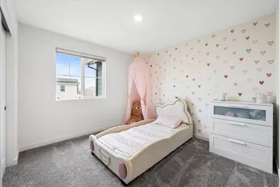 9640 Derby Way, Roseville, CA 95747 - Photo 18