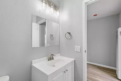 10401 Shaw Street #402, Oakland, CA 94605 - Photo 16