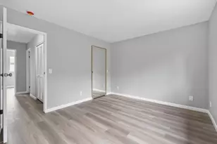 10401 Shaw St, Oakland, CA 94605 - Photo 14