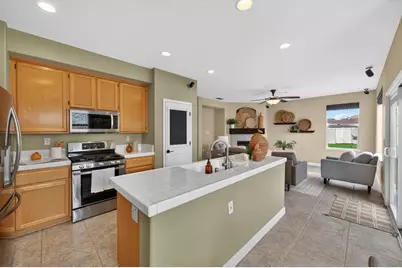 903 Walker Place, Woodland, CA 95776 - Photo 16