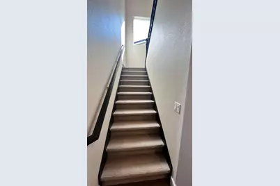 1030 Meadowlands Drive, Oakdale, CA 95361 - Photo 8