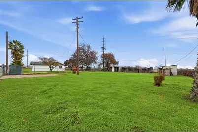 4529 E Briggsmore Avenue, Modesto, CA 95355 - Photo 8