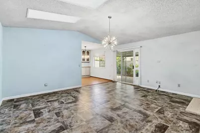 7325 Sunsilver Lane, Sacramento, CA 95828 - Photo 10