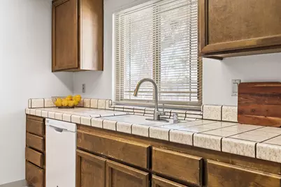 10938 Anza Way, Rancho Cordova, CA 95670 - Photo 12