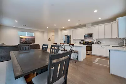 5514 Malibu Palm Court, Sacramento, CA 95842 - Photo 8