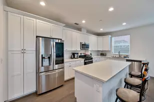 5514 Malibu Palm Ct, Sacramento, CA 95842 - Photo 10