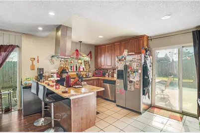 4920 Springfield Way, Sacramento, CA 95841 - Photo 4